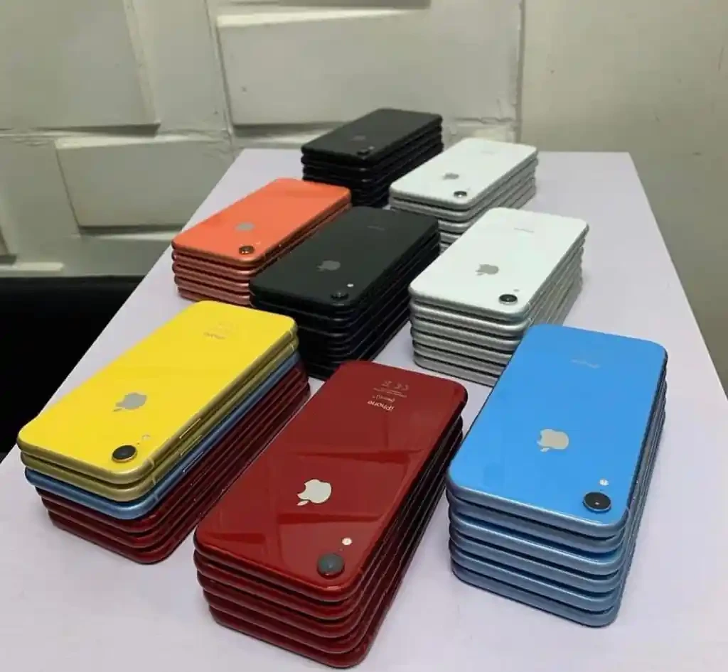 Apple iPhone XR 64 GB (ALL COLORS AVAILABLE)